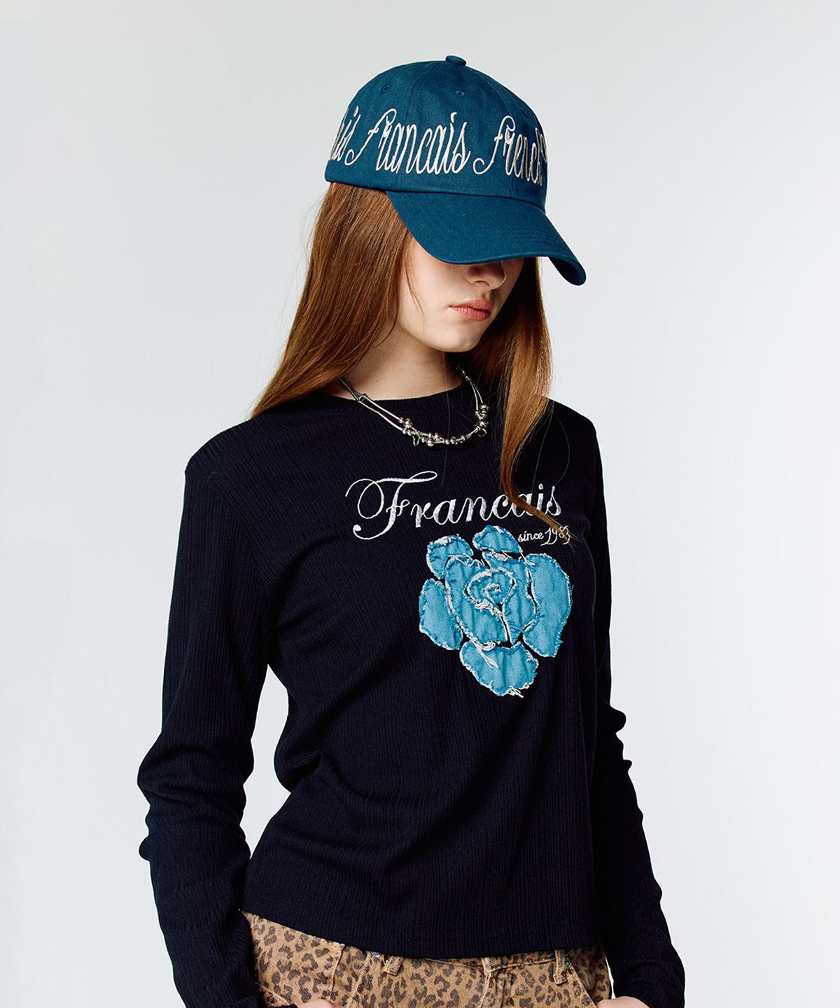 라티젠(LARTIGENT) L15 ROSE PATCH T-SHIRT(BLACK)