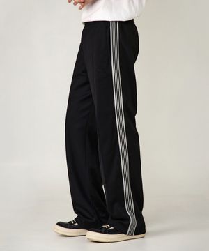 니티드 라인 클래식 로고 트랙 팬츠 [블랙]