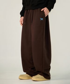 클래식 로고 사이드턱 와이드 스웨트 팬츠 [브라운]