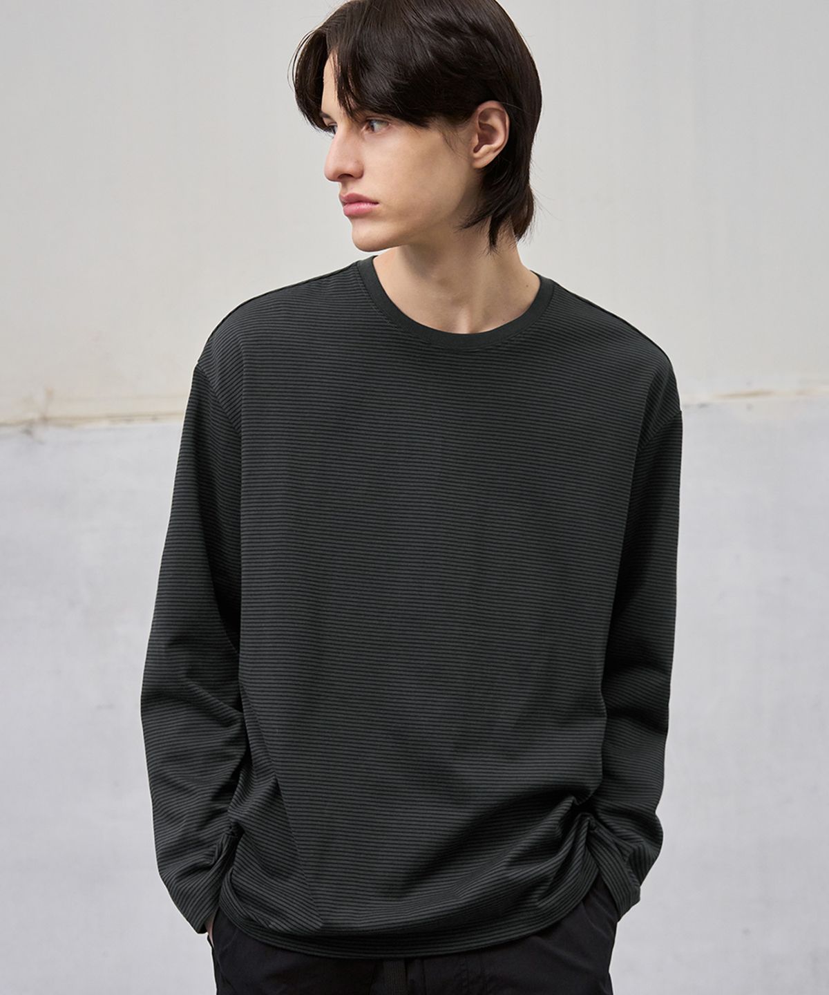 드로우핏(DRAW FIT) 스트라이프 티셔츠 [CHARCOAL]