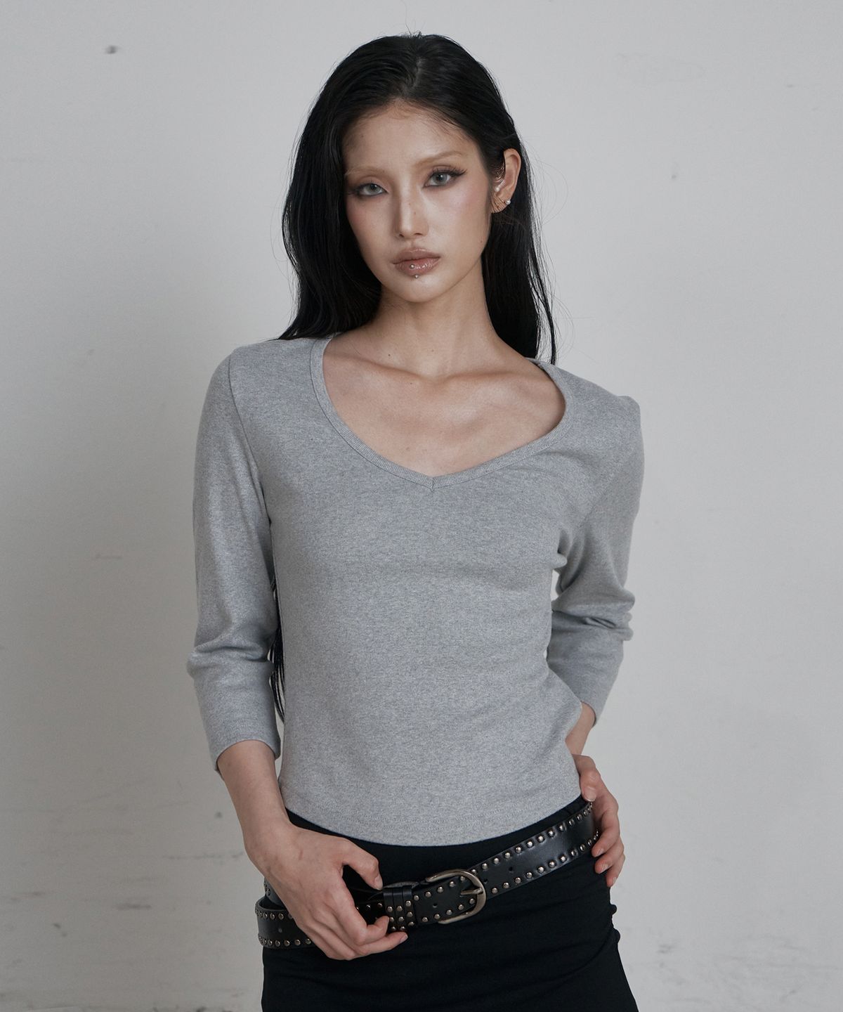 큐리티(CURETTY) C 90S LINE V-NECK T-SHIRT_GREY