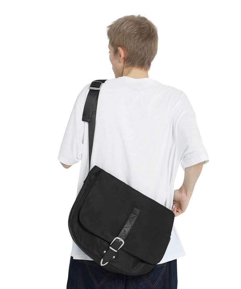 FIELD BUCKLE BAG - BLACK