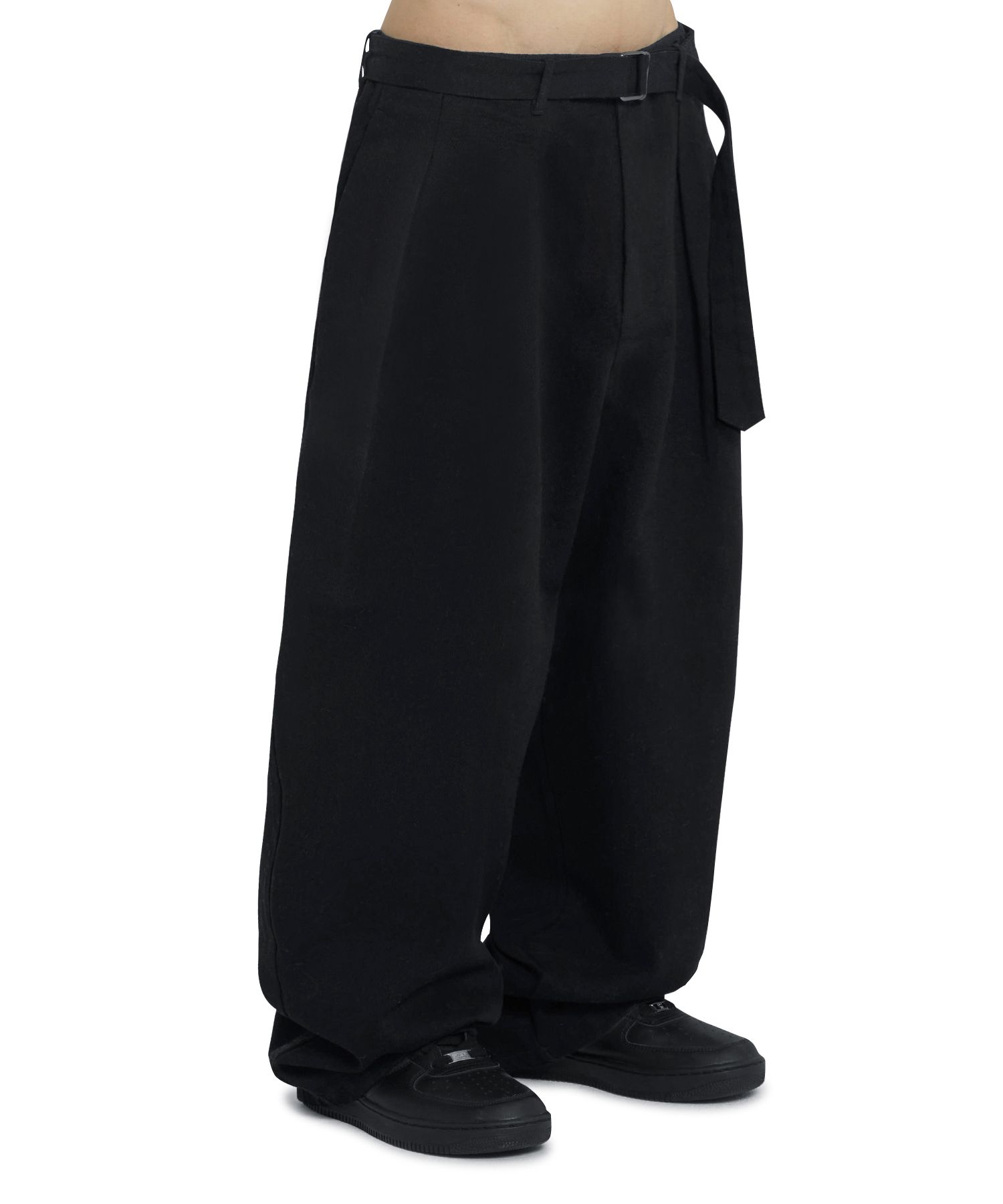 ★OY★STRIPE BELTED SIDE TWO TUCK WIDE PANTS - BLACK★正規品 OY (오와이) Ι OPENYARD