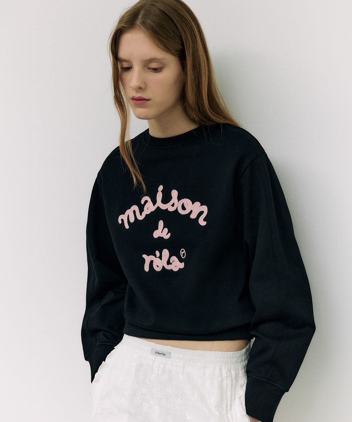 로라로라(ROLAROLA) MAISON DE ROLA SWEATSHIRTS BLACK - 사이즈 & 후기 | 무신사
