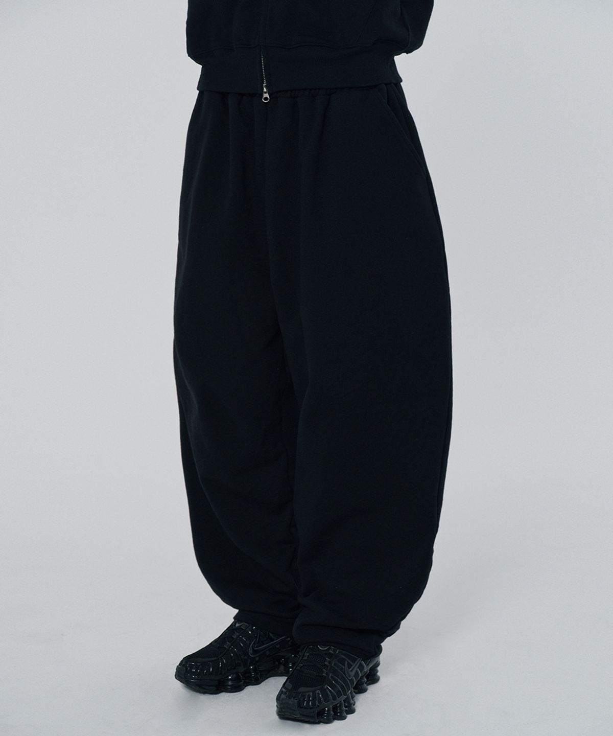 스웨이드(SUADE) BASIC WIDE LONG PANTS [BLACK]