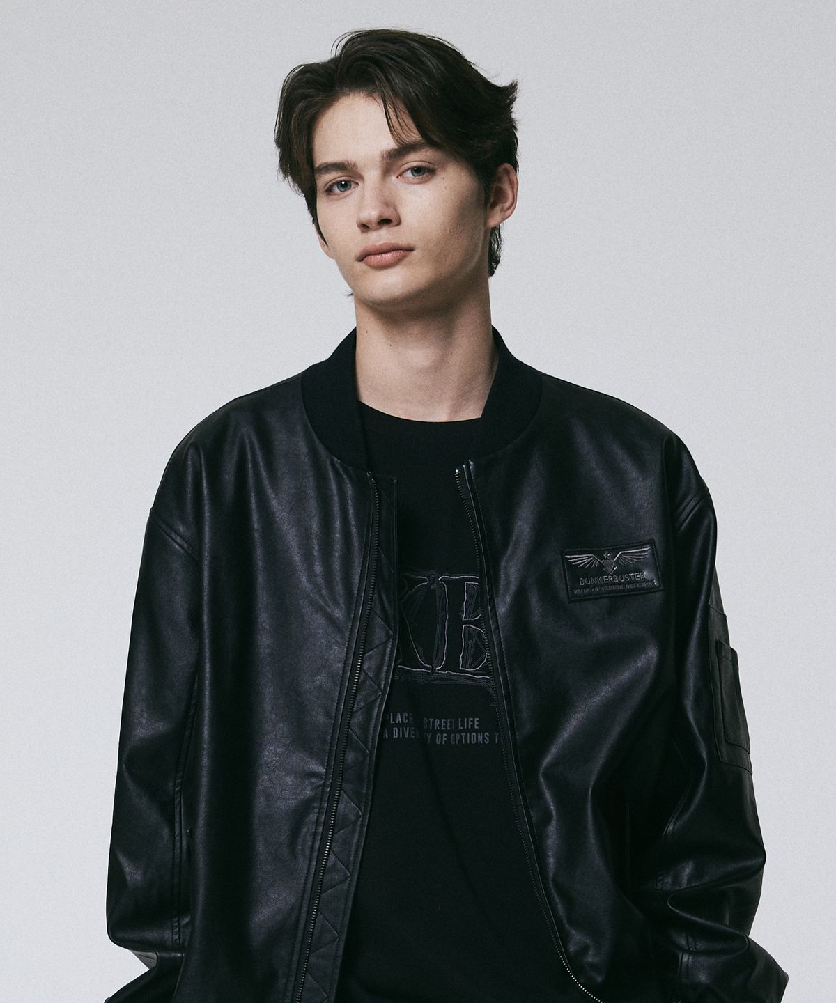 벙커버스터(BUNKERBUSTER) 와펜 레더 블루종 BLACK (MP1JU024-076)