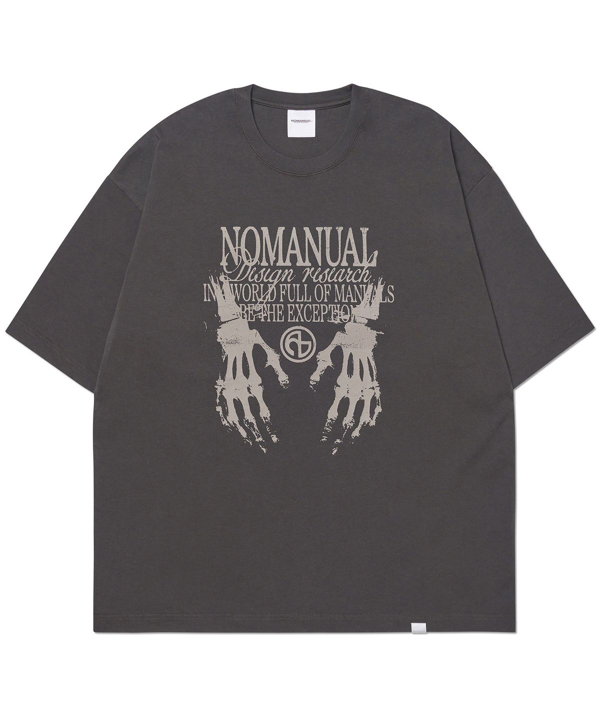 노매뉴얼(NOMANUAL) SKELETON HANDS T-SHIRT - CHARCOAL