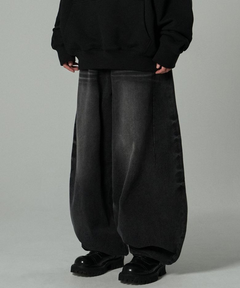 Axel Denim Balloon Pants Black