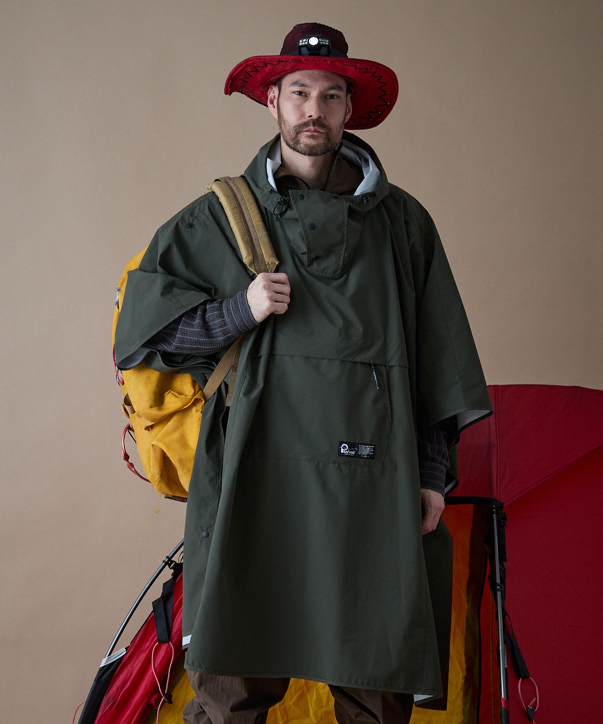 펜필드(PENFIELD) 레이어 패커블 판초 올리브_FR1WJ03U