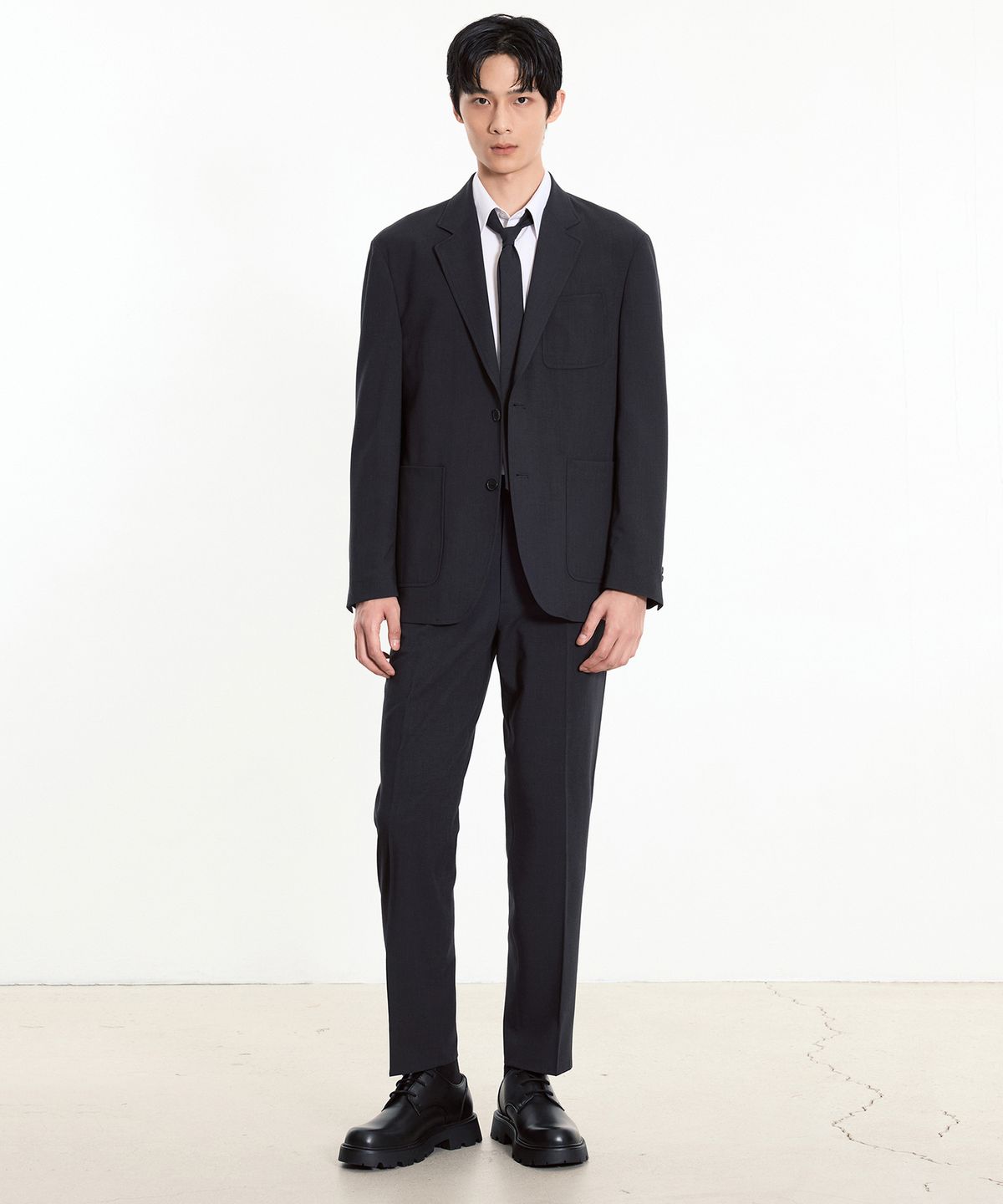 티엔지티(TNGT) Wool Blended Tapered Fit Comfort Pants (Dark Grey) TNPA5F100CG