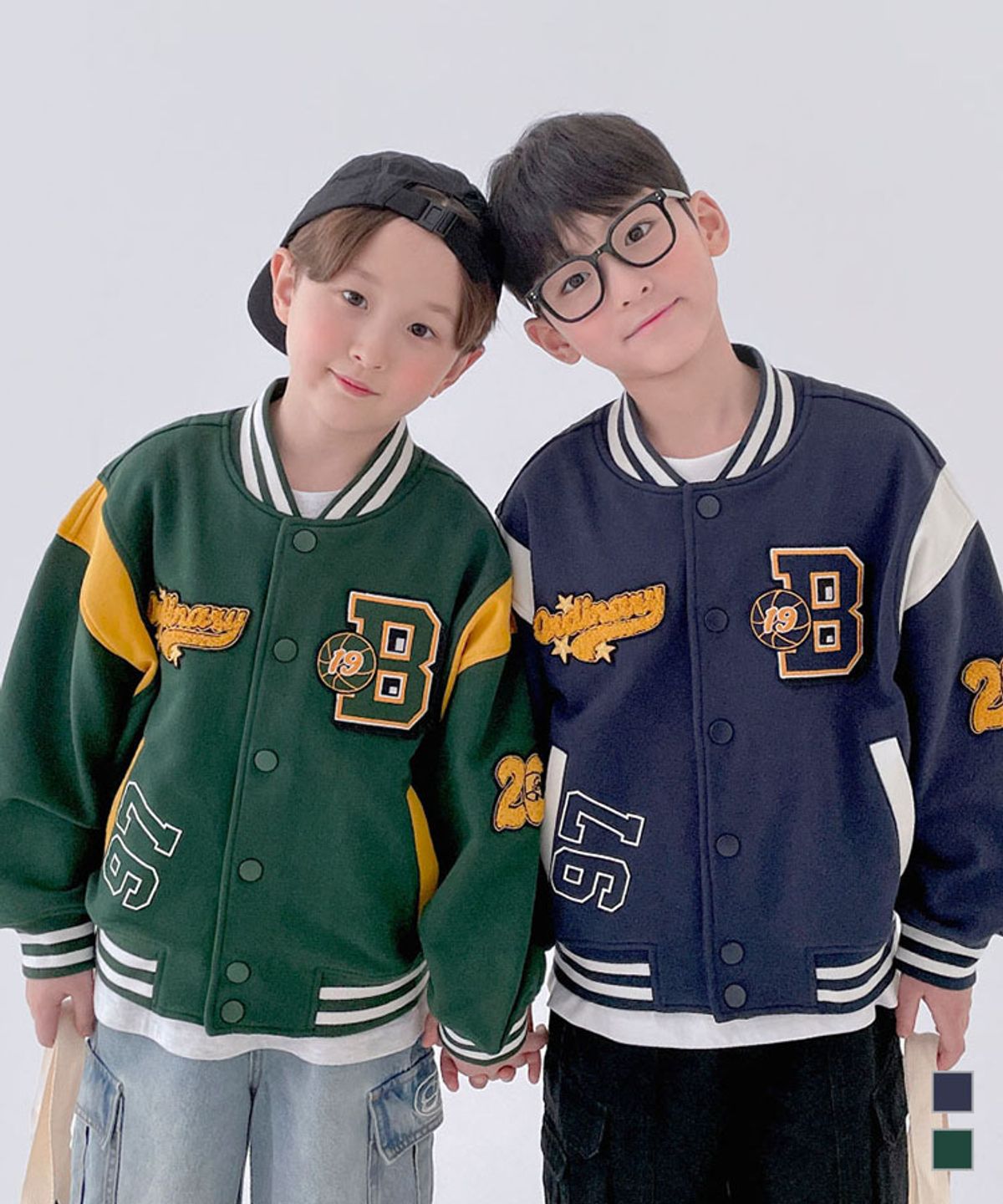 베리클로젯(BERRYCLOSET) 볼케이노 바시티 점퍼