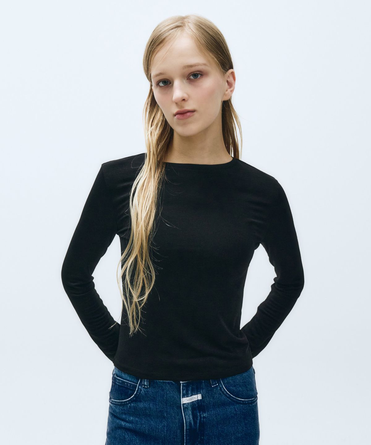 마리떼 프랑소와 저버(MARITHÉ + FRANҪOIS GIRBAUD) W BACK POINT LONG SLEEVE TOP black