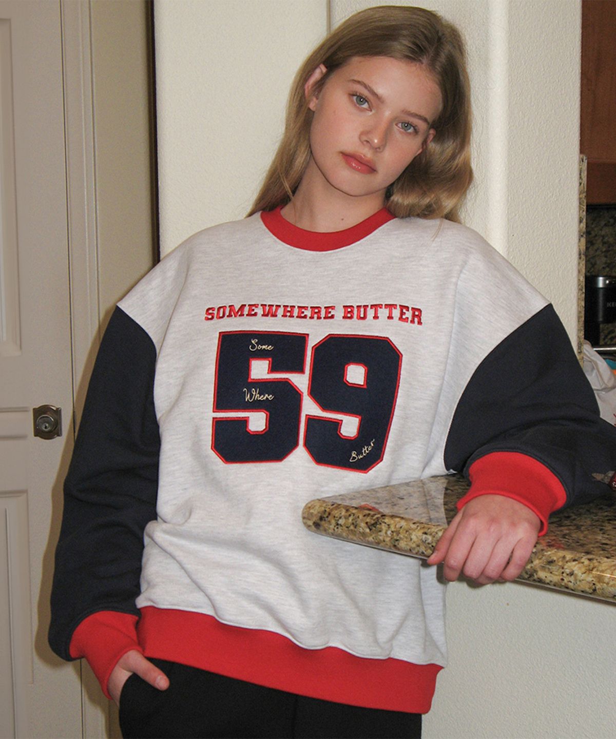 썸웨어버터(SOMEWHEREBUTTER) 59 Vintage Sweatshirt - White Melange