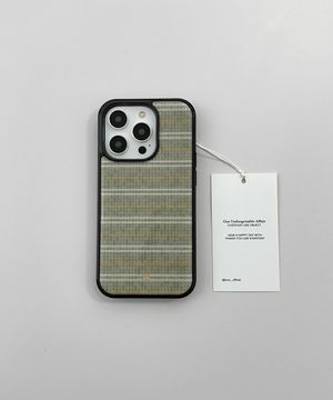 [아이폰17출시][+맥세이프][+갤럭시S26]Khaki striped knit 에폭시 블랙 범퍼 케이스