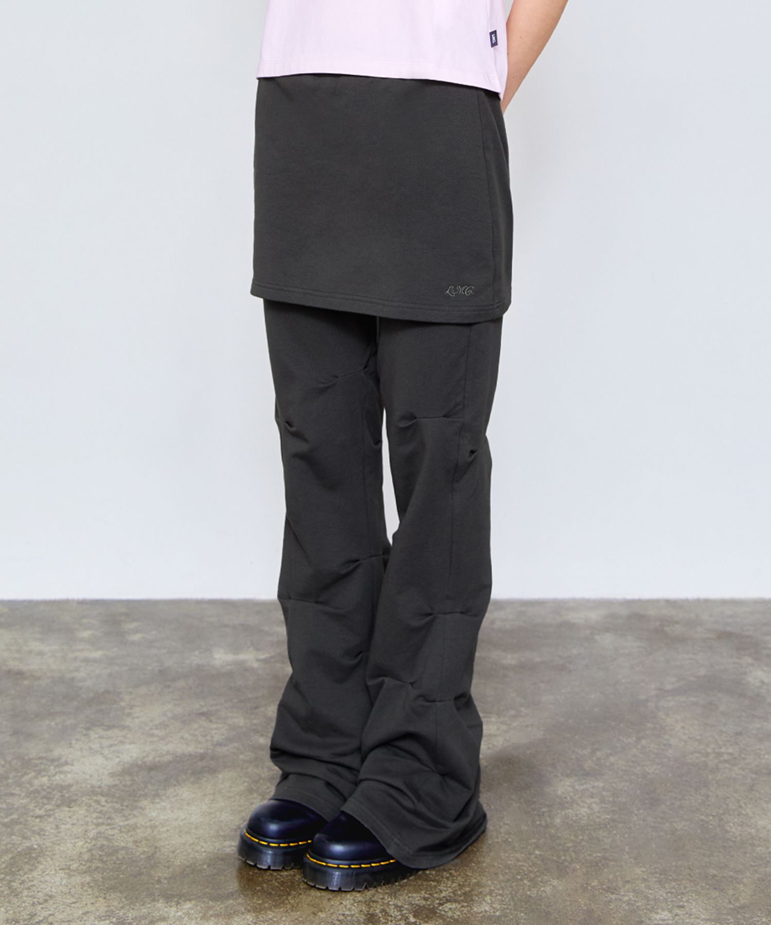 パンツ LMC WM SKIRT LAYRED SHIRRING SWEAT PANTS WM SKIRT LAYRED SHIRRING SWEAT PANTS charcoal - LMC | 60