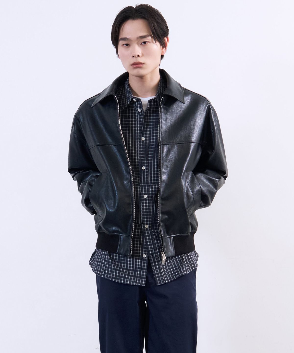 플랙(PLAC) 레더 블루종 점퍼 블랙