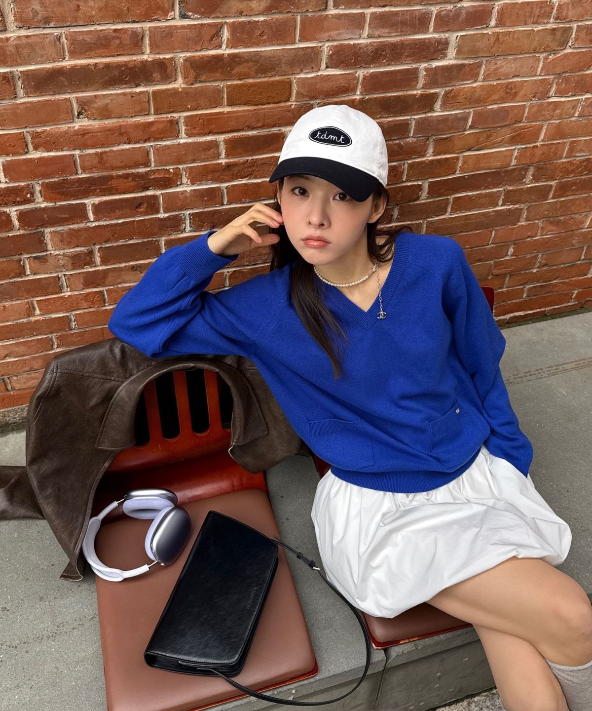 튜드먼트(TTUDEMENT) V-NECK KNIT PULLOVER BLUE