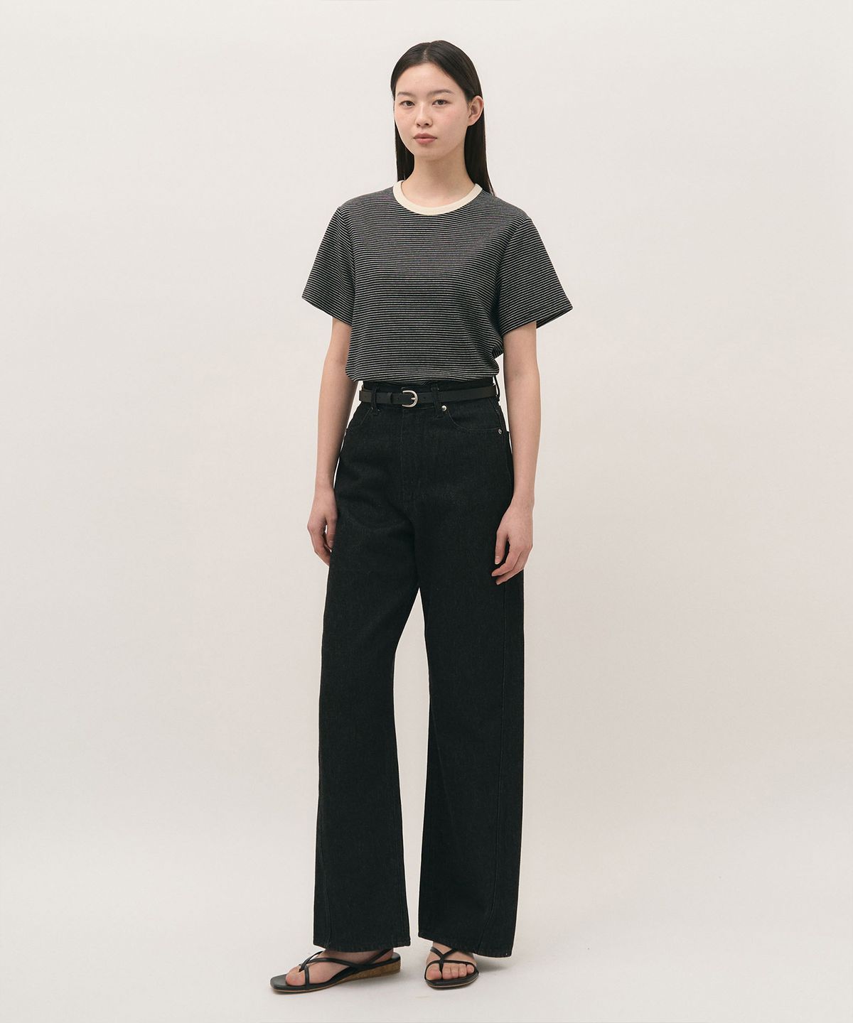 러프사이드 화이트라벨(ROUGH SIDE WHITE LABEL) Soft Stripe 1/2 T-Shirt Crow