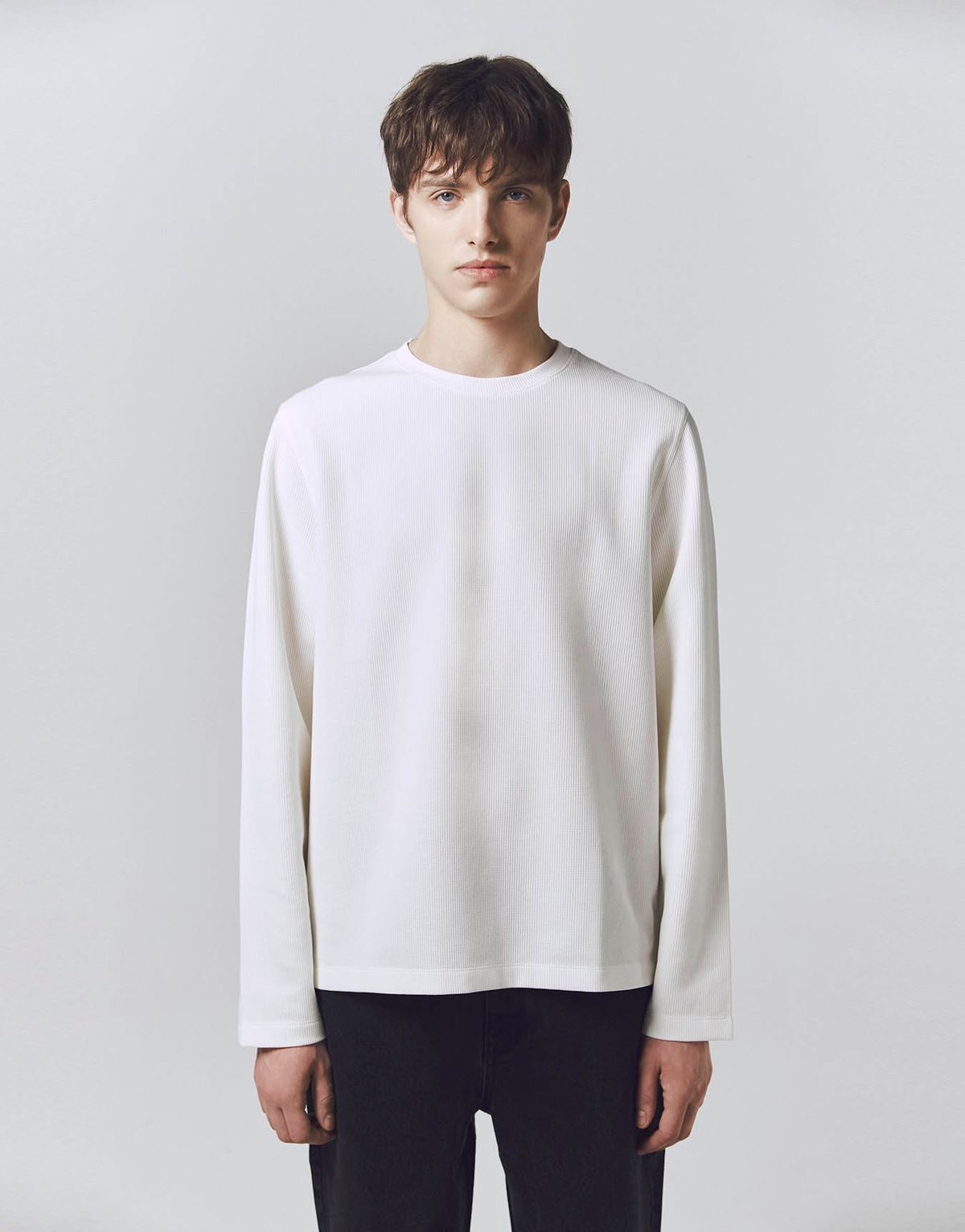 컨셉원(CONCEPTS1ONE) 텍스쳐드 크루넥 긴팔티 10025503/025503 [2color]