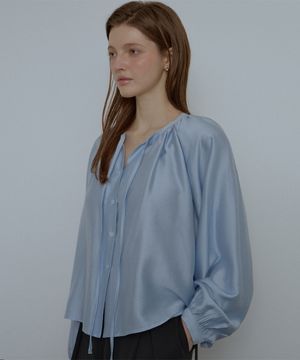 Shirring Volume Blouse [Blue]