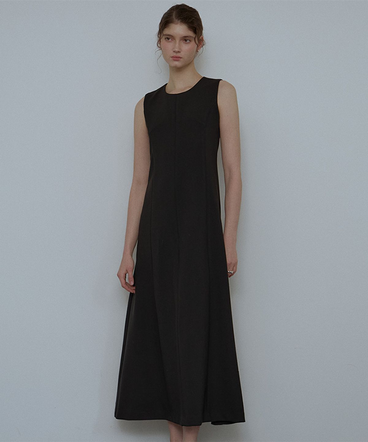 드헤베(DEHEVE) Classic Jewel Long Dress [Black]