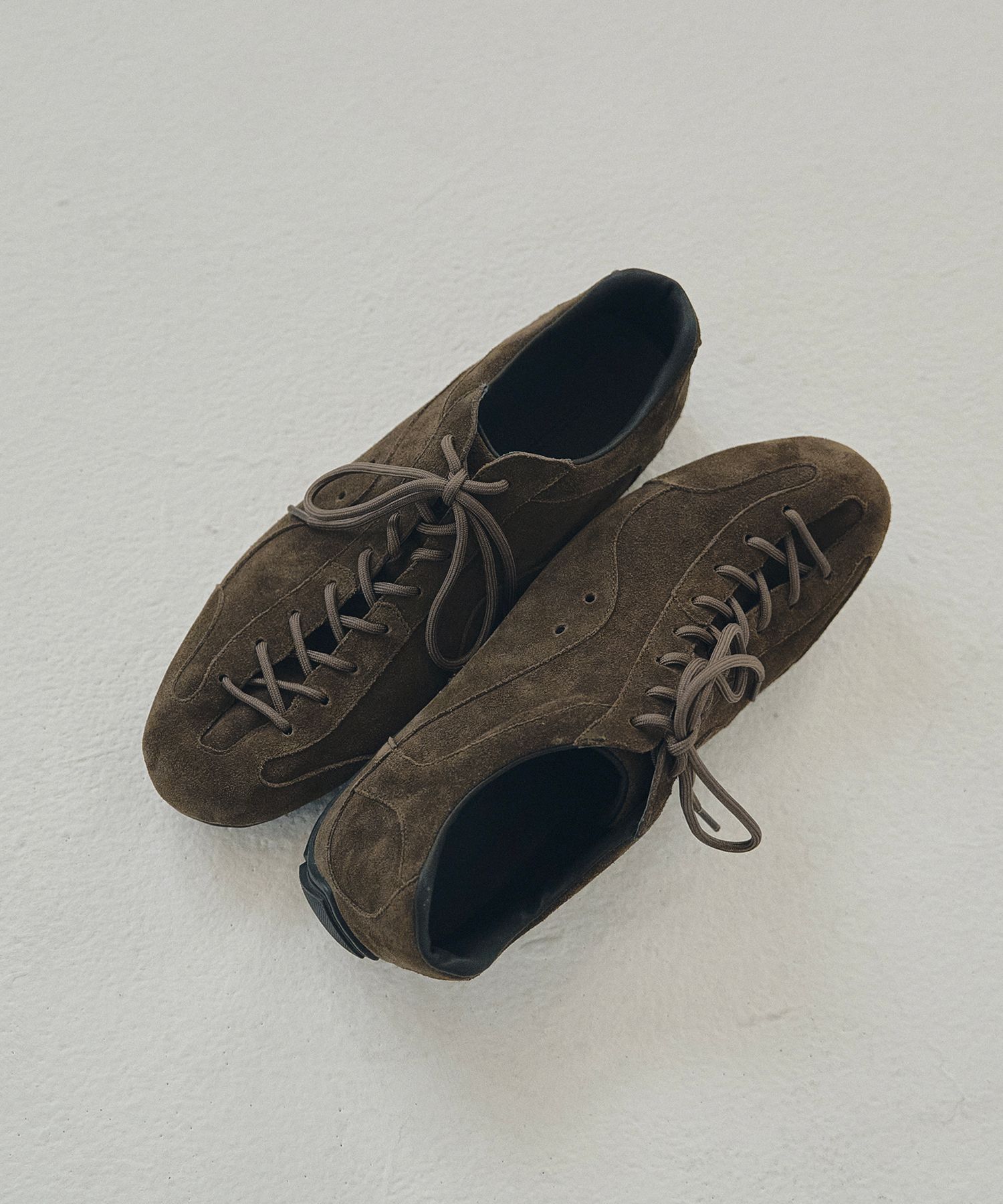 MUSINSA公式 | ROMANTIC MOVE Bowler Sneakers R25M200 (Real