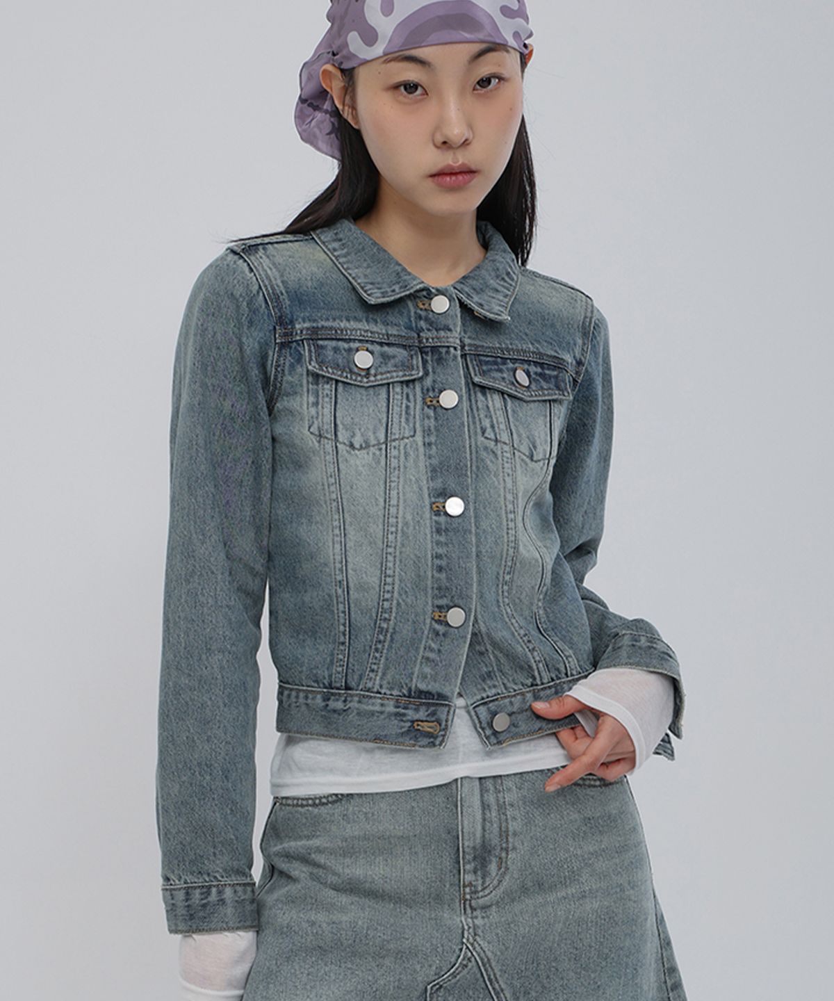 칙스(CHICKS) 스탠다드 데님 크롭 자켓 딥블루