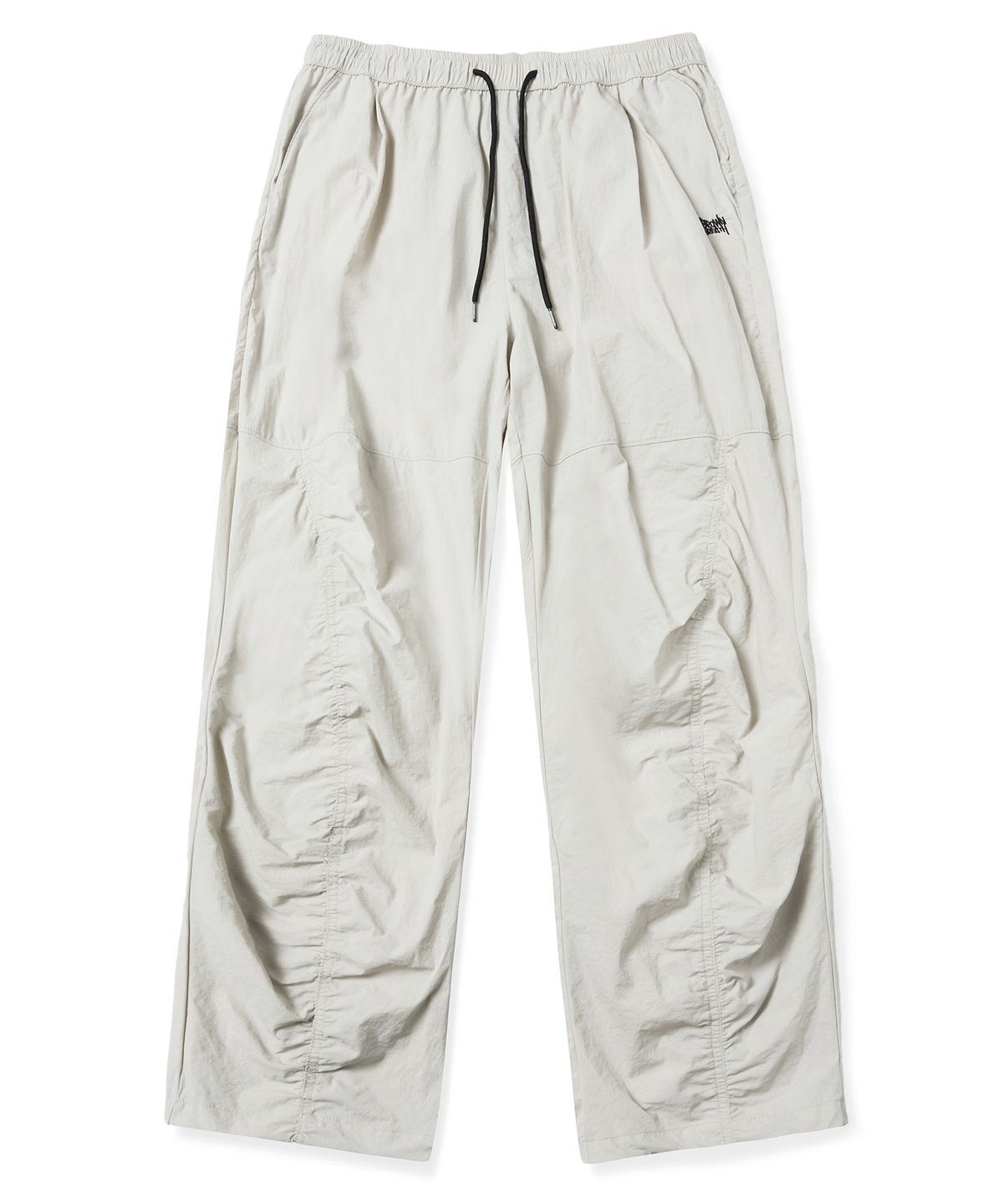 브라운브레스(BROWNBREATH) TAG NYLON SHIRRING PANTS - BEIGE