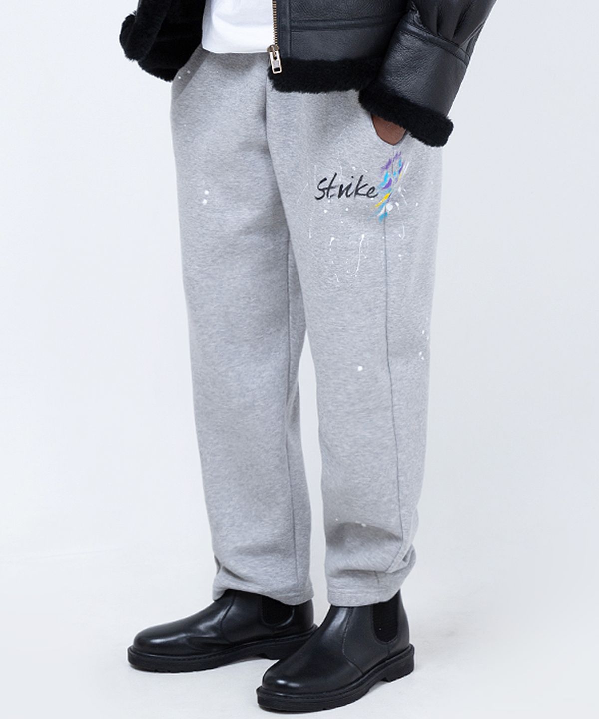 스트라이크(STRIKE) 아트워크 코튼 릴랙스 팬츠 Artwork Cotton Relaxed Pants (GREY)
