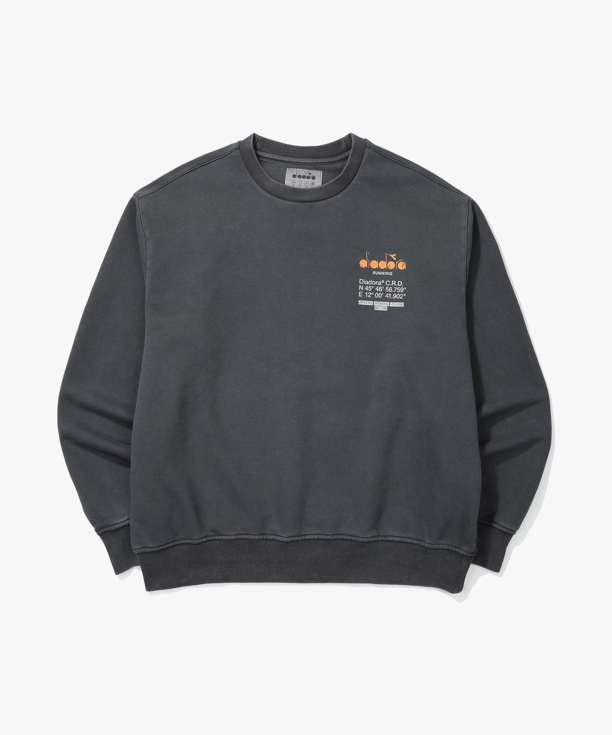 디아도라(diadora) 가먼트다잉 맨투맨 GREY