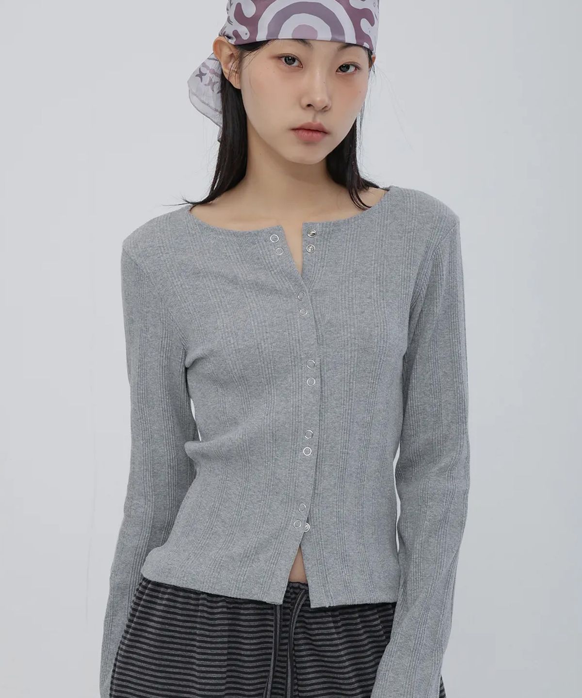 칙스(CHICKS) 스냅 가디건 멜란지