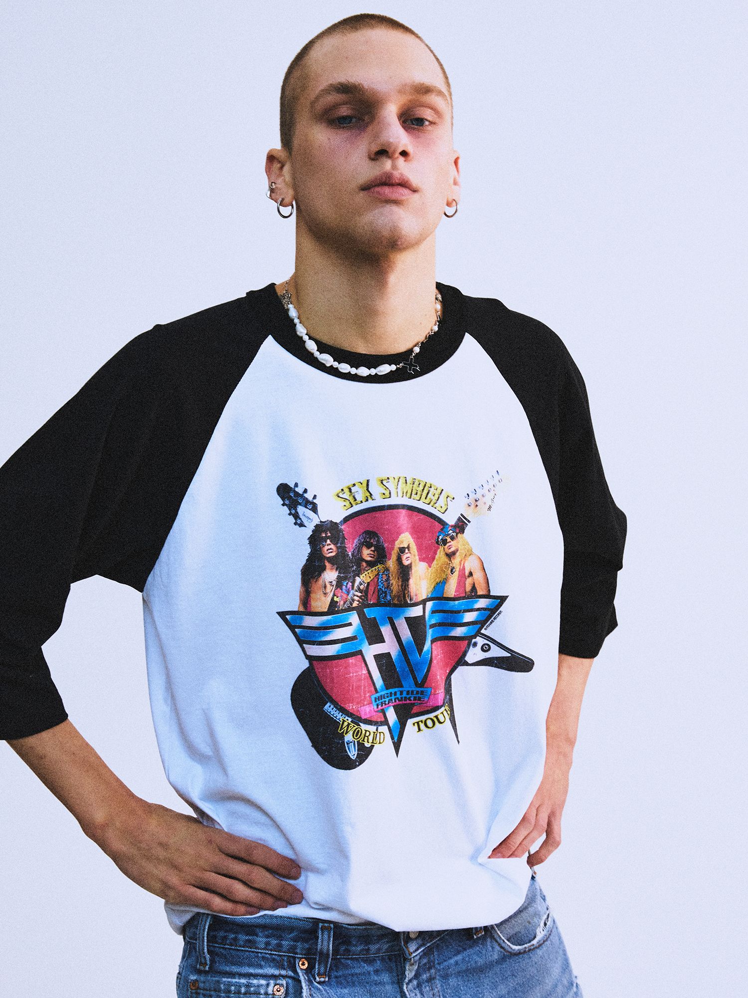 Tシャツ・カットソー HIGH TIDE FRANKIE HTF SURGE RAGLAN TSHIRT BLUE MUSINSA公式 | HIGHTIDE FRANKIE HTF SURGE RAGLAN TSHIRT BLACK