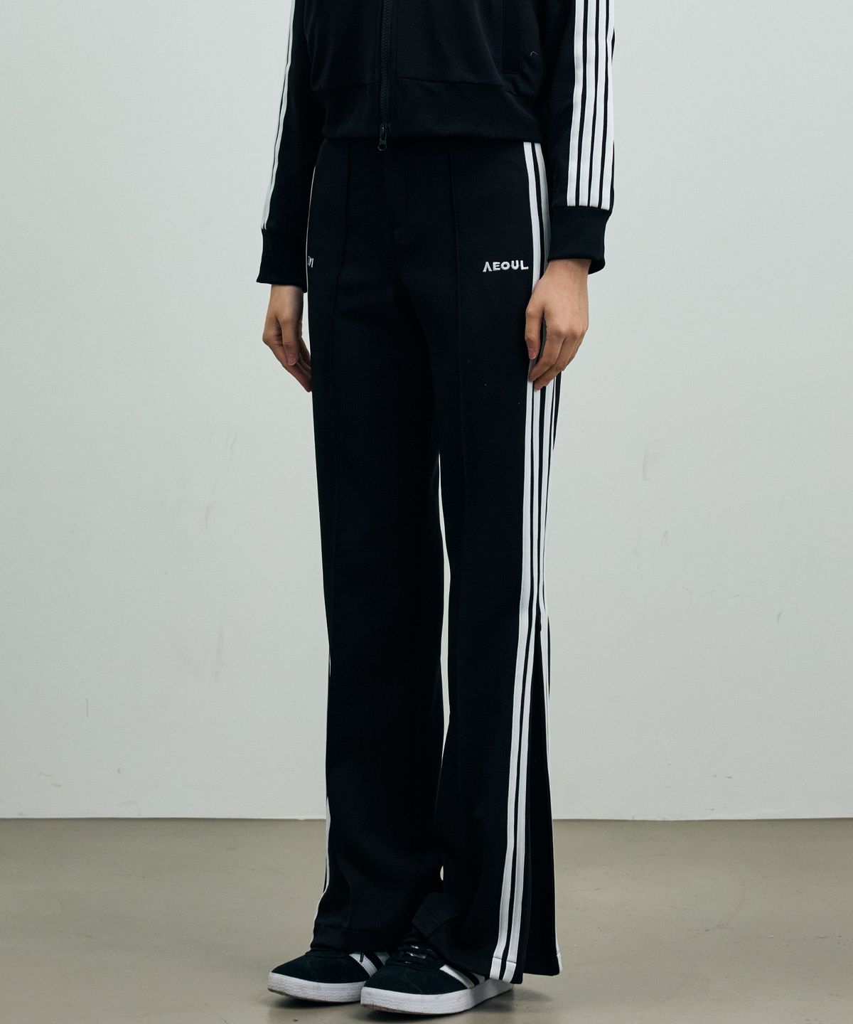 아리킴(ARIKIM) JOEL JERSEY TRACK PANTS / BLACK
