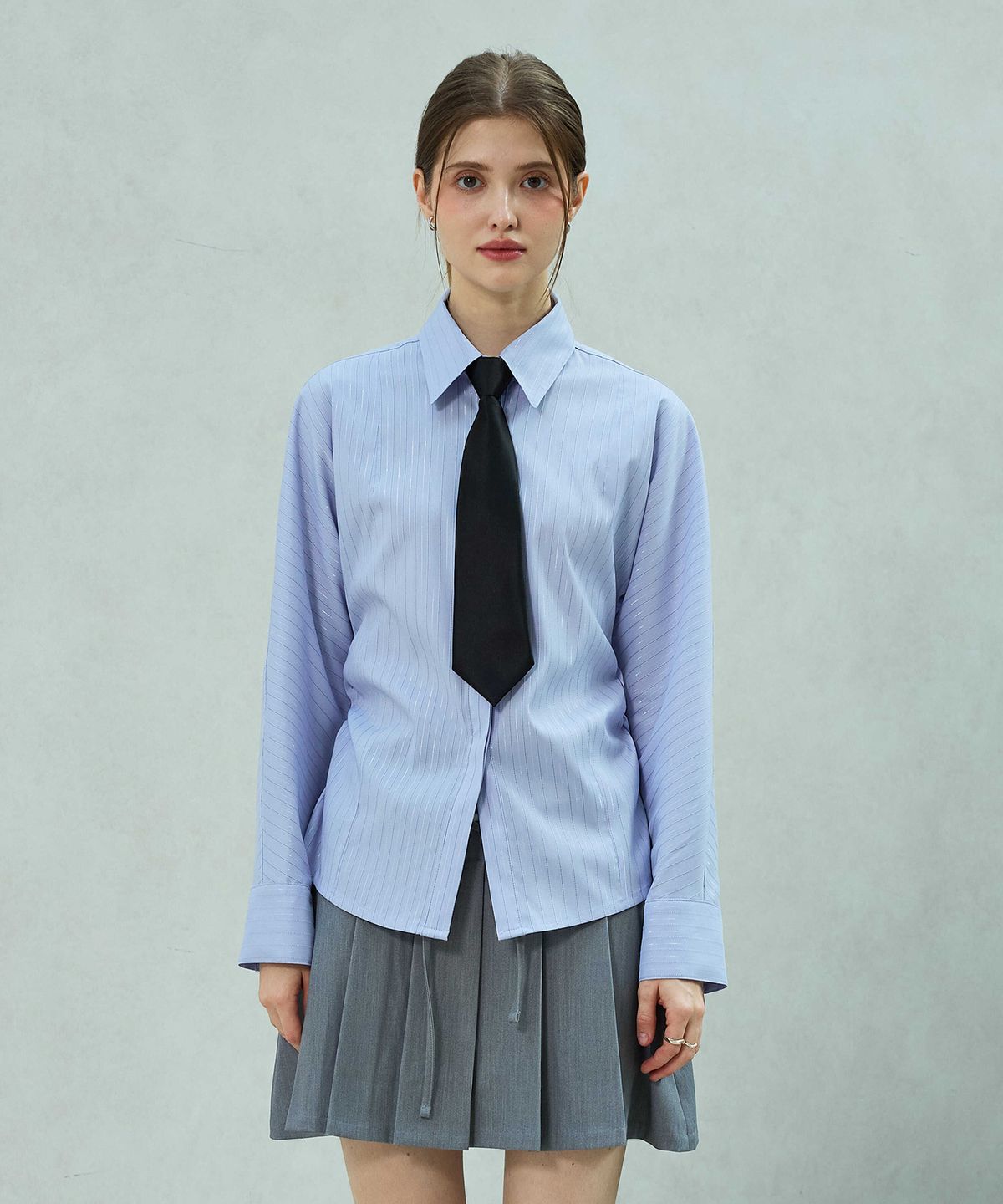 아리킴(ARIKIM) LOWELL SLIM FIT STRIPE SHIRRLING SHIRT / SKY BLUE