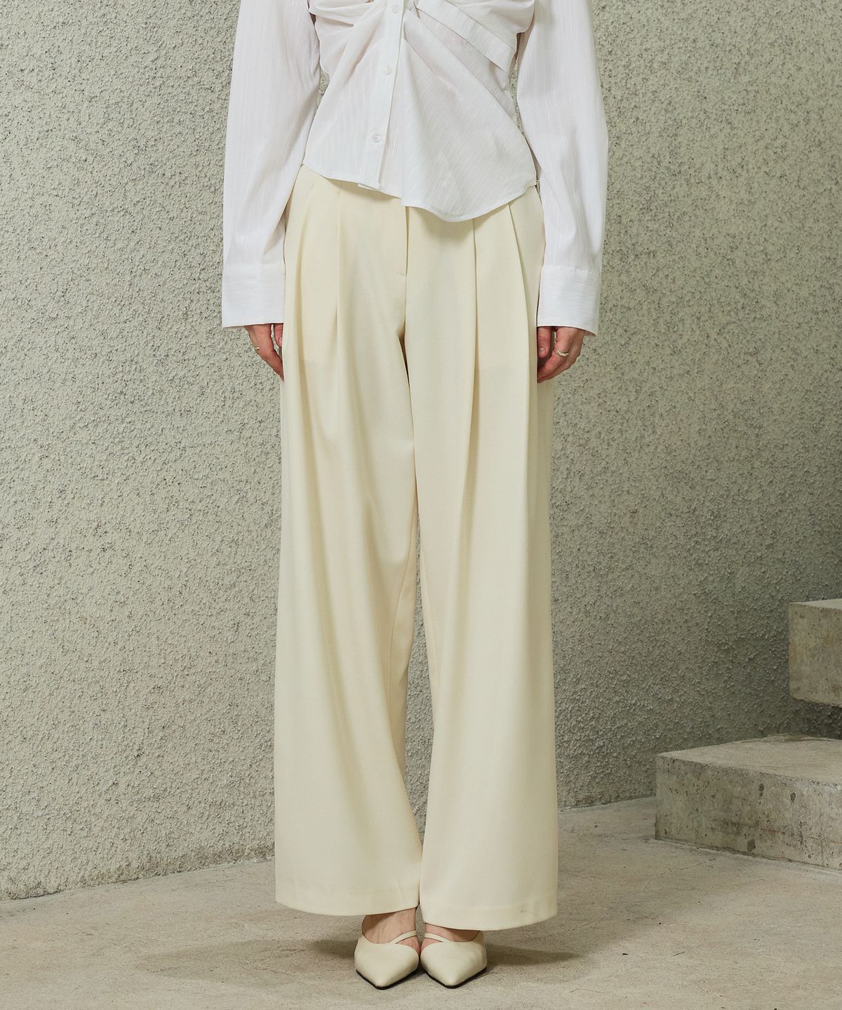 아리킴(ARIKIM) TOMO WIDE SLACKS / IVORY