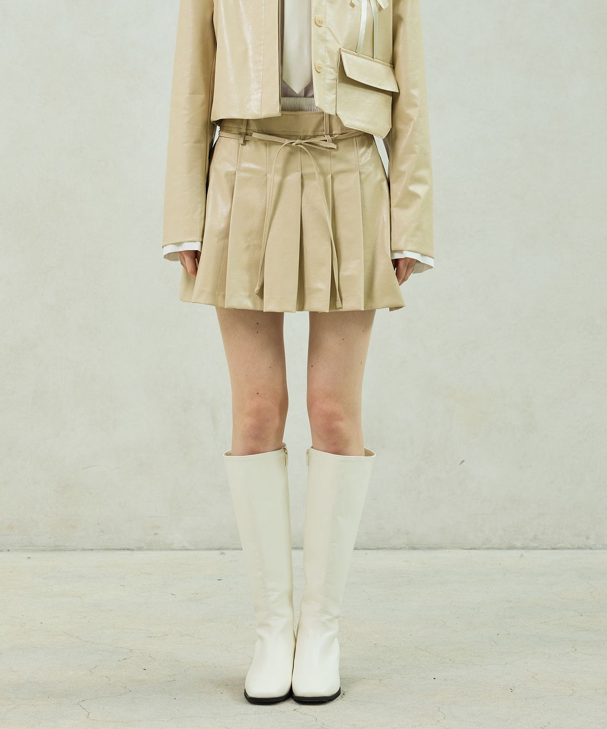 아리킴(ARIKIM) MOLLY LEATHER PLEATS SKIRT PANTS / BEIGE