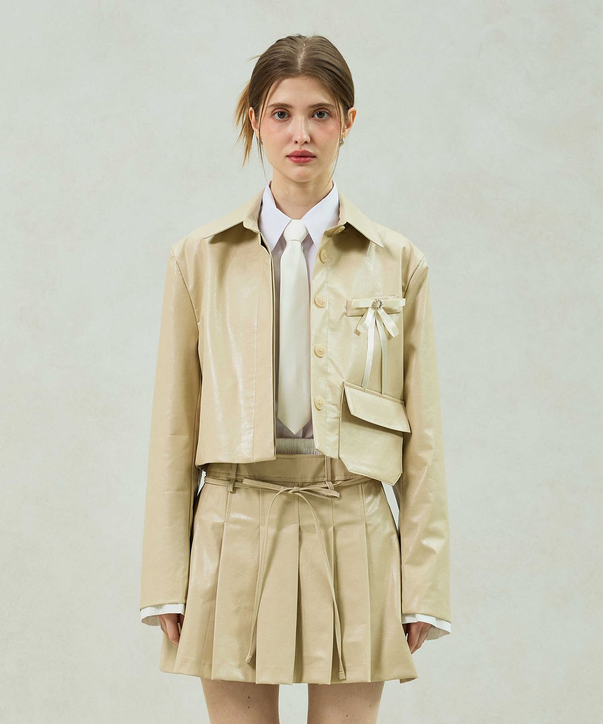 아리킴(ARIKIM) MOLLY LEATHER CROP JACKET / BEIGE