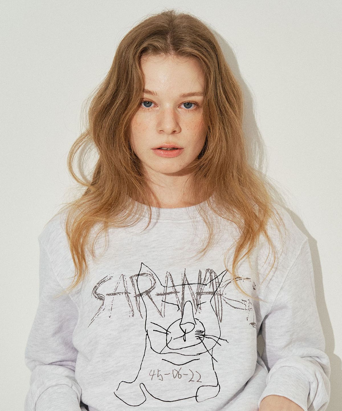 사라나기(SARANAGI) SE0582- crop sweatshirt (white melange)
