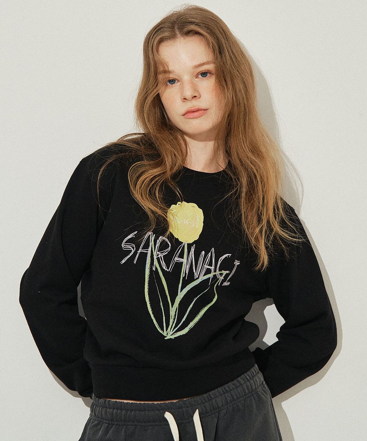 사라나기(SARANAGI) SE0589- crop sweatshirt (black)