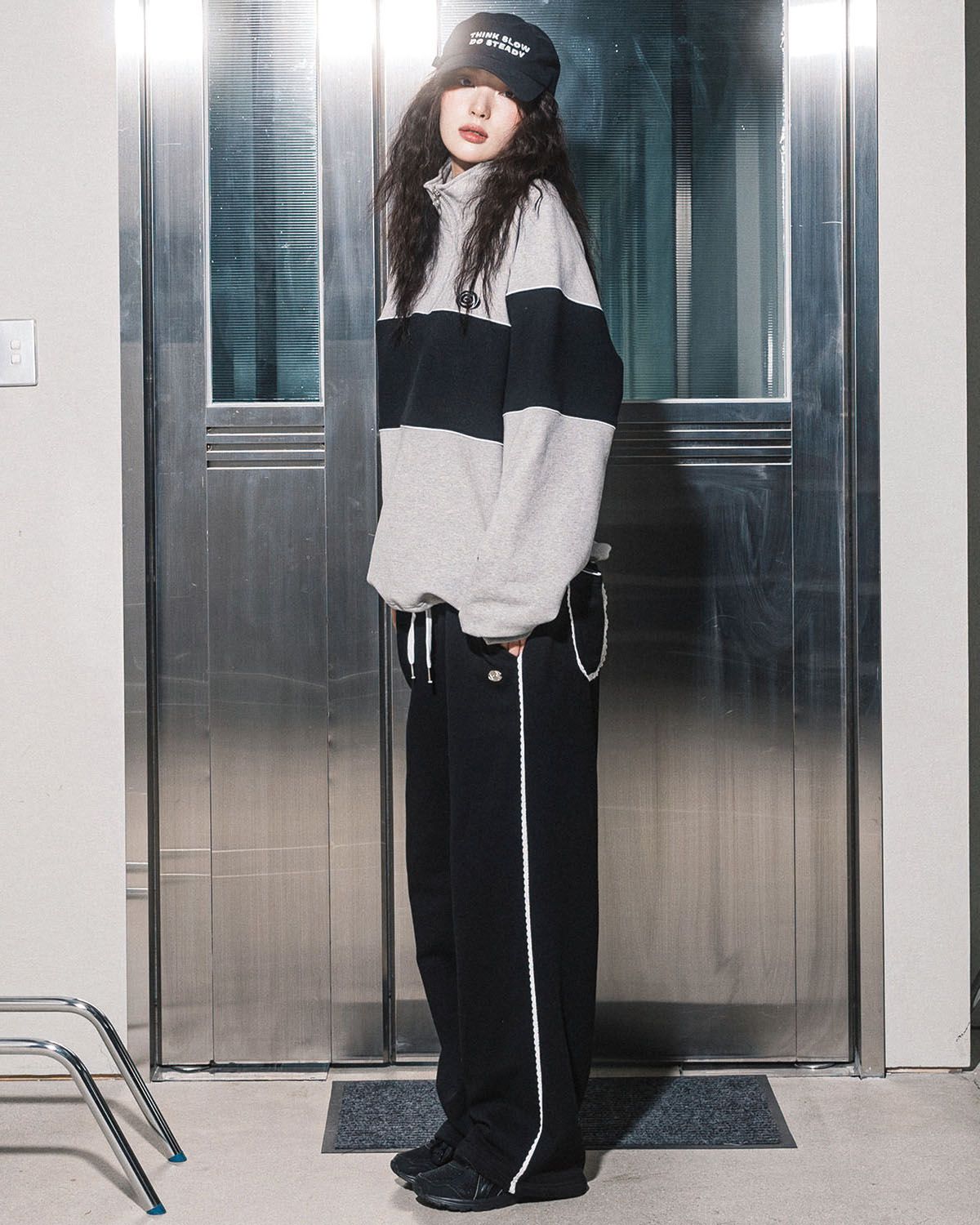 해비즘(HAVISM) ROSE LACE SWEATPANTS(BLACK)