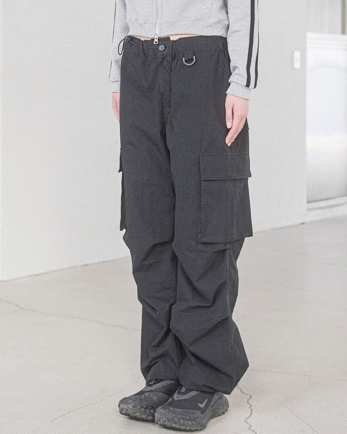 해비즘(HAVISM) PARACHUTE CARGO PANTS(BLACK)