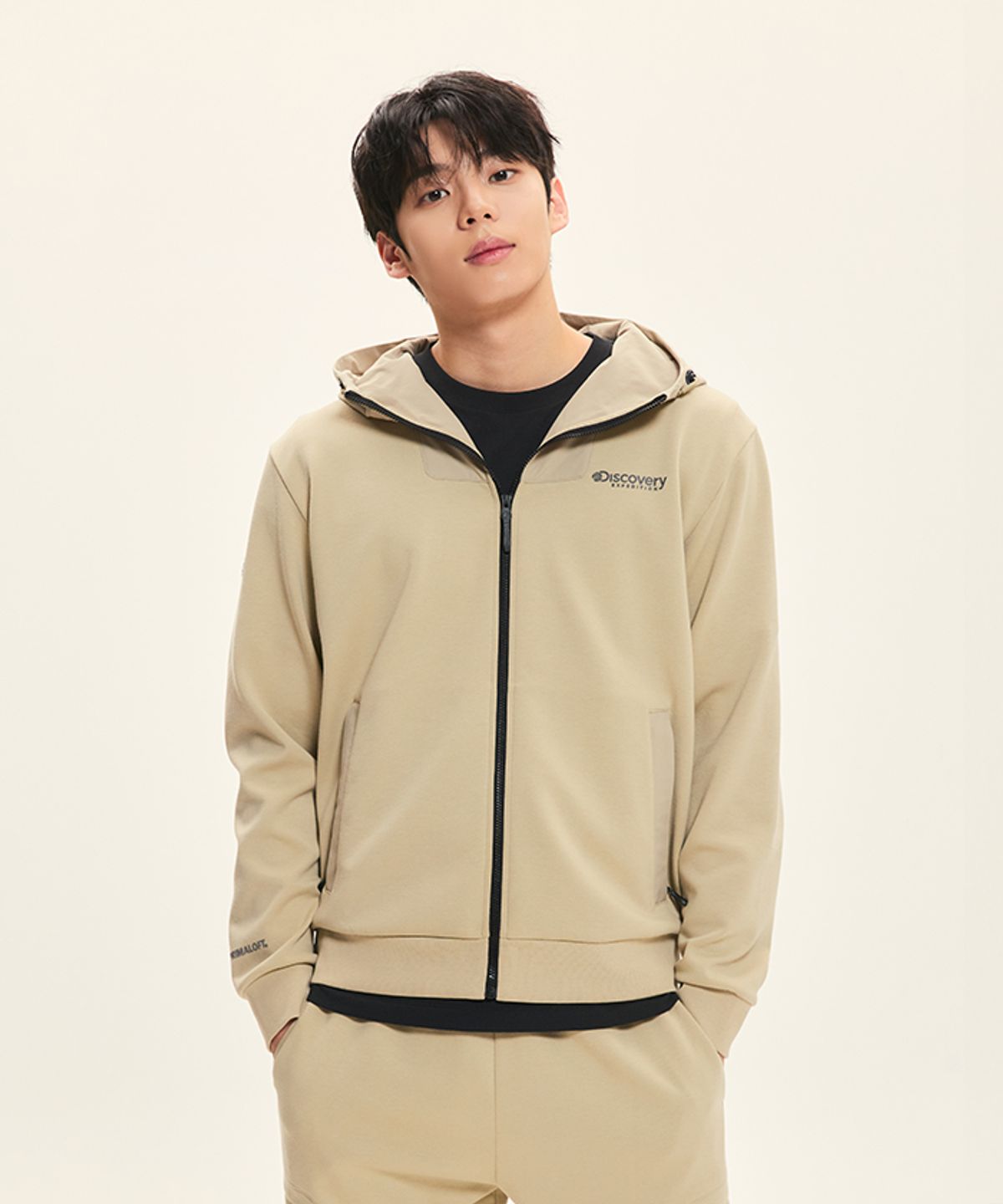 디스커버리 익스페디션(DISCOVERY EXPEDITION) 니트 에센셜 남성 하이브리드 자켓 (L/BEIGE)