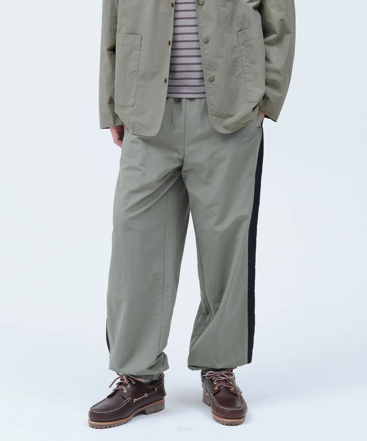아웃도어 프로덕츠(OUTDOOR PRODUCTS) COLOR BLOCK TRACK PANTS (KHAKI)