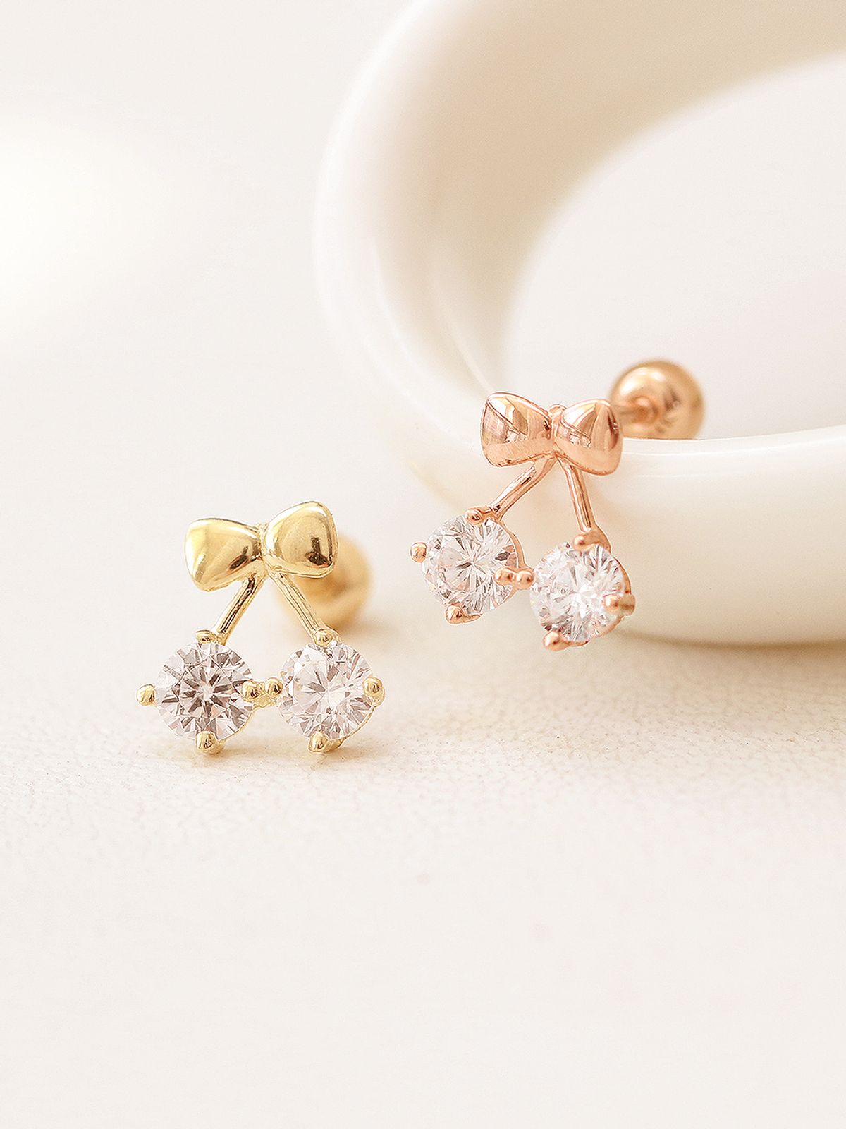 미니멀피어싱(MINIMALPIERCING) 14K 리본 앵두 피어싱 귀걸이