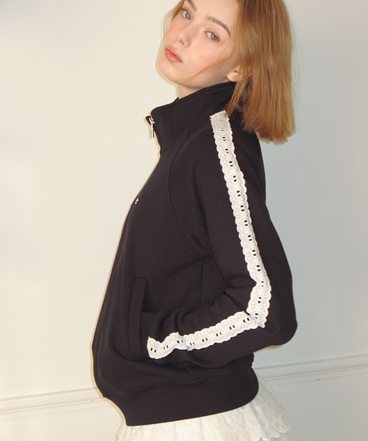 론론(RONRON) SIDE LACE SWEAT TRACK ZIP UP NAVY