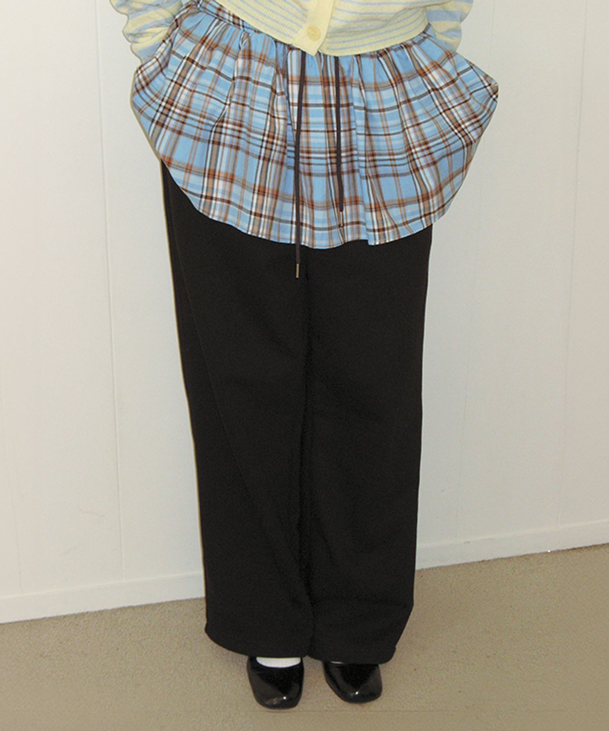 론론(RONRON) LAYERED SKIRT TRAINING PANTS BLACK