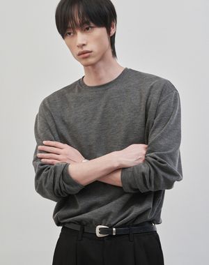 레스티드 세미 오버핏 라운드넥 니트 [차콜]