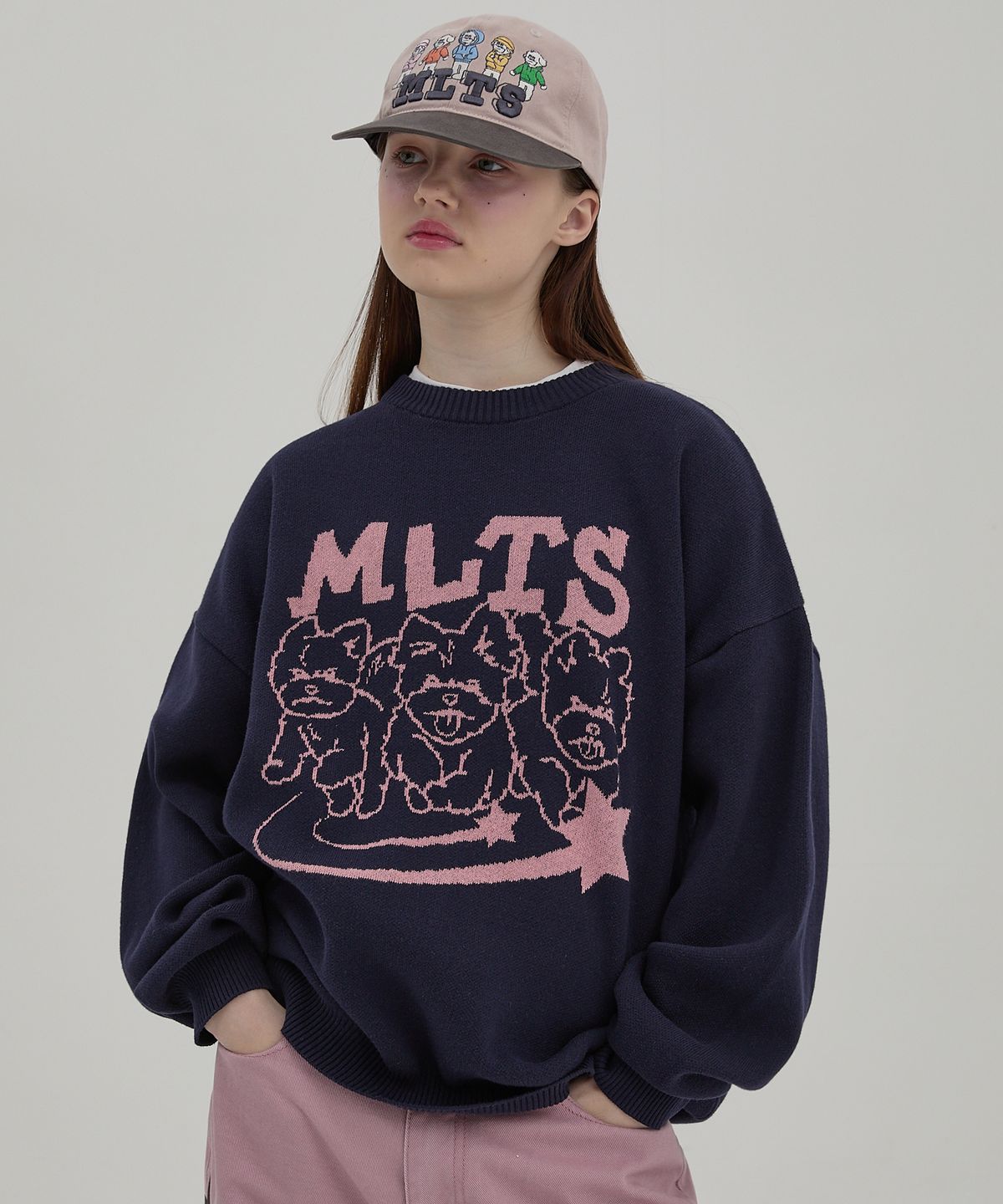 와이케이(WAIKEI) MLTS 라인 그래픽 니트 네이비