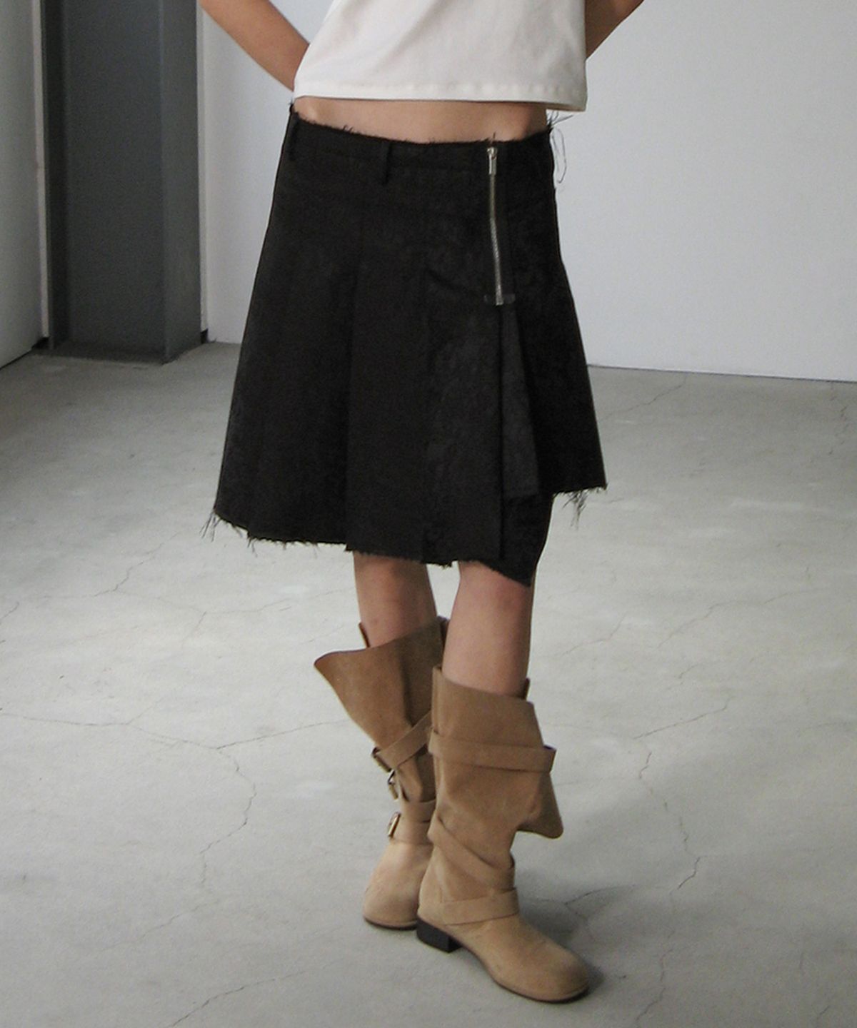 락케이크(ROCKCAKE) Jacquard Pleated Skirt - Black