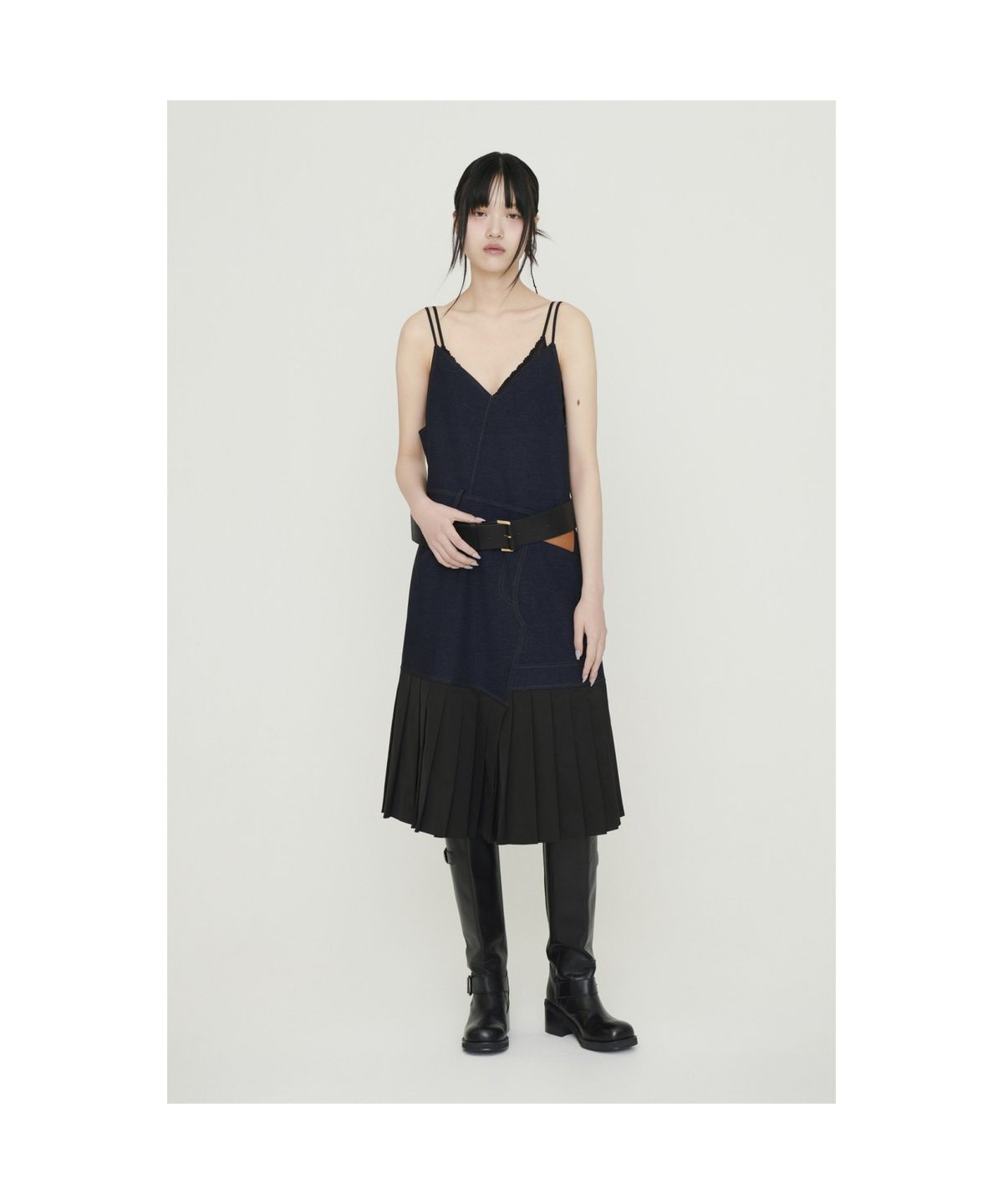 럭키슈에뜨(LUCKY CHOUETTE) Pleats Colored Denim-Like Dress (dark navy) LFDAS25250NYD
